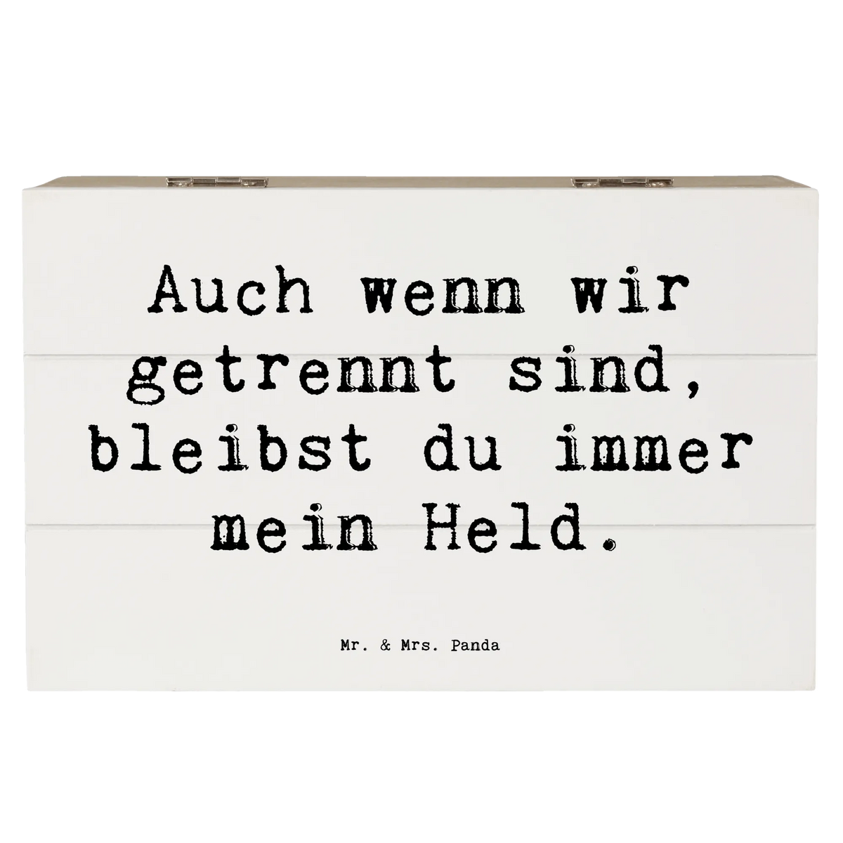 Wooden chest Saying Auch wenn wir getrennt sind, bleibst du immer mein Held. Kiste mit Deckel, Holzkiste, box holz, Erinnerungskiste, Kiste, geschenkkiste, fotokiste, schmuckbox, Aufbewahrungsbox aus Holz, Schatzkiste, Aufbewahrungskiste, Schatulle, Aufbewahrungstruhe, Holzbox, schmucktruhe, Geschenkbox, Box, schmuckkiste, holzschatulle, Holzkiste mit Deckel, aufbewahrungskiste mit deckel, Holz Aufbewahrungsbox, Erinnerungsbox, truhe holz, Box aus Holz, truhe mit deckel, geschenkbox mit deckel, schatzkiste holz, holzkästchen, Holzbox mit Deckel, holzschachtel, Aufbewahrungsbox Holz, fotobox, Truhe, schatztruhe, Holztruhe, geschenkbox holz, kiste holz, erinnerungsbox holz, wanddeko, Dekoration, sprüche, zitate, spruch kollektion, inspiration, motivation, lebensweisheiten, geschenkideen, wohnaccessoires, sprüche sammlung, schöne sprüche, glück, liebe, freude, Lächeln, alltag verschönern, nachhaltige geschenke, Kreativ, Einzigartig, shopify, mr and mrs panda