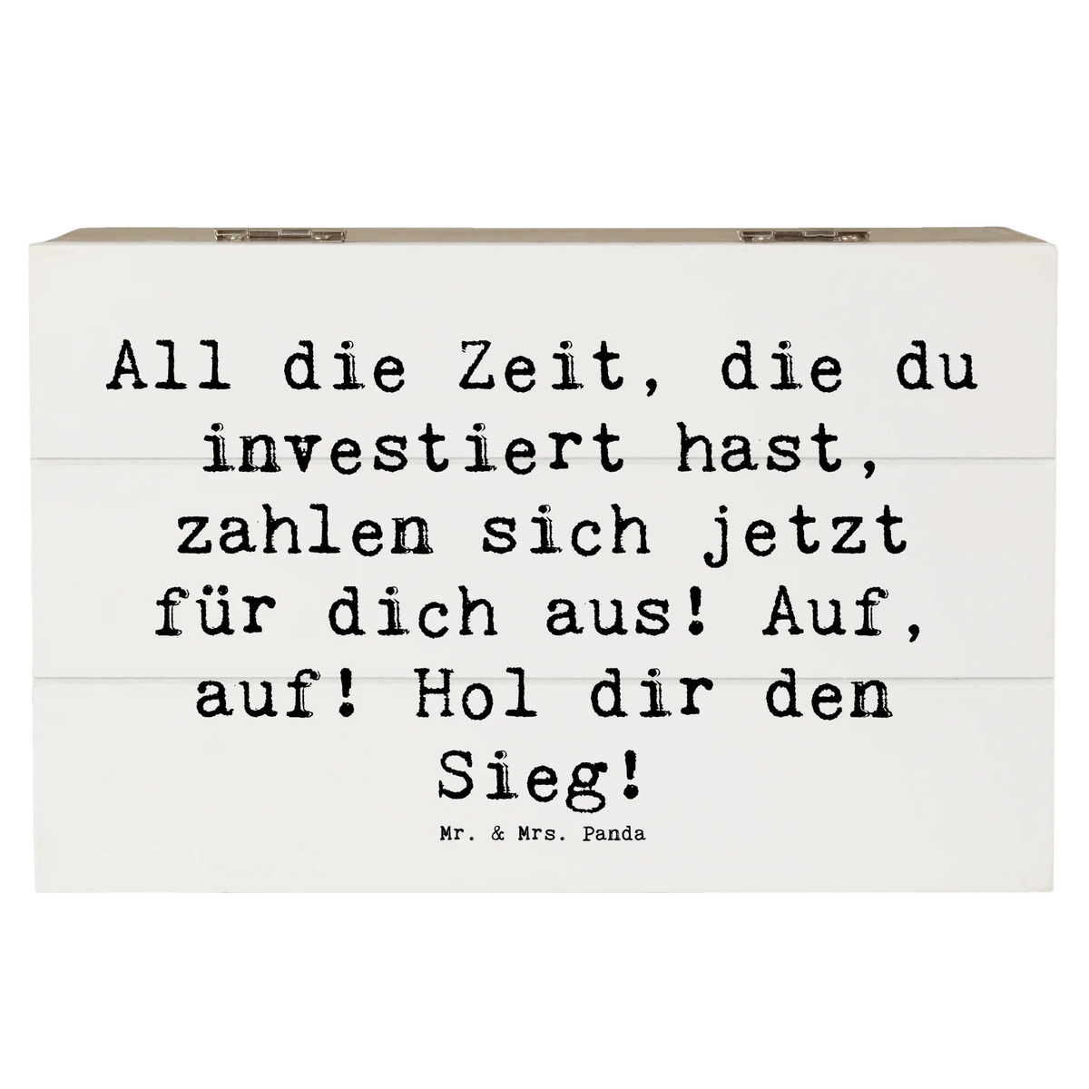 Wooden chest Saying All die Zeit, die du investiert hast, zahlen sich jetzt für dich aus! Auf, auf! Hol dir den Sieg! schatzkiste holz, Holz Aufbewahrungsbox, Aufbewahrungskiste, Holzkiste mit Deckel, box holz, erinnerungsbox holz, Holztruhe, Holzbox mit Deckel, fotokiste, Schatzkiste, Kiste mit Deckel, truhe holz, schatztruhe, geschenkkiste, Kiste, Holzkiste, Schatulle, kiste holz, truhe mit deckel, Box, aufbewahrungskiste mit deckel, Holzbox, fotobox, schmucktruhe, geschenkbox holz, Aufbewahrungsbox aus Holz, Aufbewahrungsbox Holz, schmuckbox, Erinnerungsbox, Aufbewahrungstruhe, Geschenkbox, Truhe, Box aus Holz, schmuckkiste, holzschatulle, holzkästchen, holzschachtel, Erinnerungskiste, geschenkbox mit deckel, wanddeko, Dekoration, sprüche, zitate, spruch kollektion, inspiration, motivation, lebensweisheiten, geschenkideen, wohnaccessoires, sprüche sammlung, schöne sprüche, glück, liebe, freude, Lächeln, alltag verschönern, nachhaltige geschenke, Kreativ, Einzigartig, shopify, mr and mrs panda