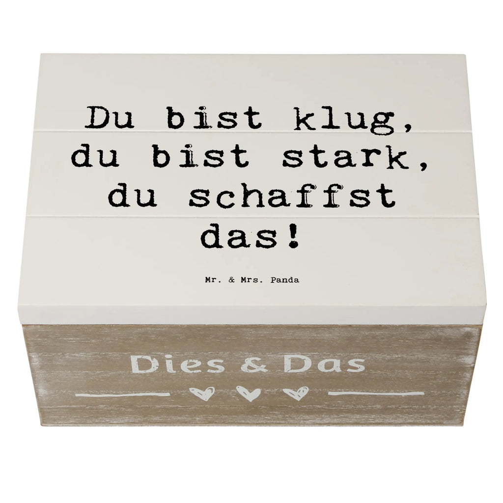 Holzkiste Spruch Erster Schultag Motivation Aufbewahrungsbox, dekorative holzkiste, deko box, aufbewahrungsbox aus holz, Schatulle, holztruhe, aufbewahrungskiste, aufbewahrungsbox holz, Geschenkbox, Kiste, holzboxen, Dekokiste, holzbox, Erinnerungskiste, Holzkiste, Truhe, box aus holz, holzbox mit deckel, erinnerungsbox baby, holzkiste mit deckel, ordnungsbox, Erinnerungsbox, holzkisten, erinnerungsbox hochzeit, schmuckkästchen, holz aufbewahrungsbox, Schatzkiste, einzigartig, sprüche, inspiration, mr and mrs panda, alltag verschönern, schöne sprüche, zitate, motivation, shopify, lächeln, glück, kreativ, lebensweisheiten, wohnaccessoires, freude, sprüche sammlung, spruch kollektion, geschenkideen, dekoration, liebe, nachhaltige geschenke, wanddeko