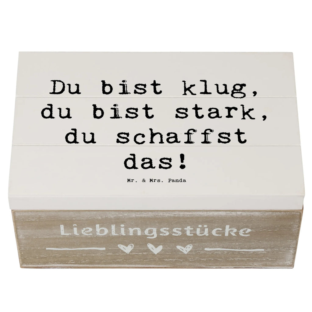 Holzkiste Spruch Erster Schultag Motivation Aufbewahrungsbox, dekorative holzkiste, deko box, aufbewahrungsbox aus holz, Schatulle, holztruhe, aufbewahrungskiste, aufbewahrungsbox holz, Geschenkbox, Kiste, holzboxen, Dekokiste, holzbox, Erinnerungskiste, Holzkiste, Truhe, box aus holz, holzbox mit deckel, erinnerungsbox baby, holzkiste mit deckel, ordnungsbox, Erinnerungsbox, holzkisten, erinnerungsbox hochzeit, schmuckkästchen, holz aufbewahrungsbox, Schatzkiste, einzigartig, sprüche, inspiration, mr and mrs panda, alltag verschönern, schöne sprüche, zitate, motivation, shopify, lächeln, glück, kreativ, lebensweisheiten, wohnaccessoires, freude, sprüche sammlung, spruch kollektion, geschenkideen, dekoration, liebe, nachhaltige geschenke, wanddeko