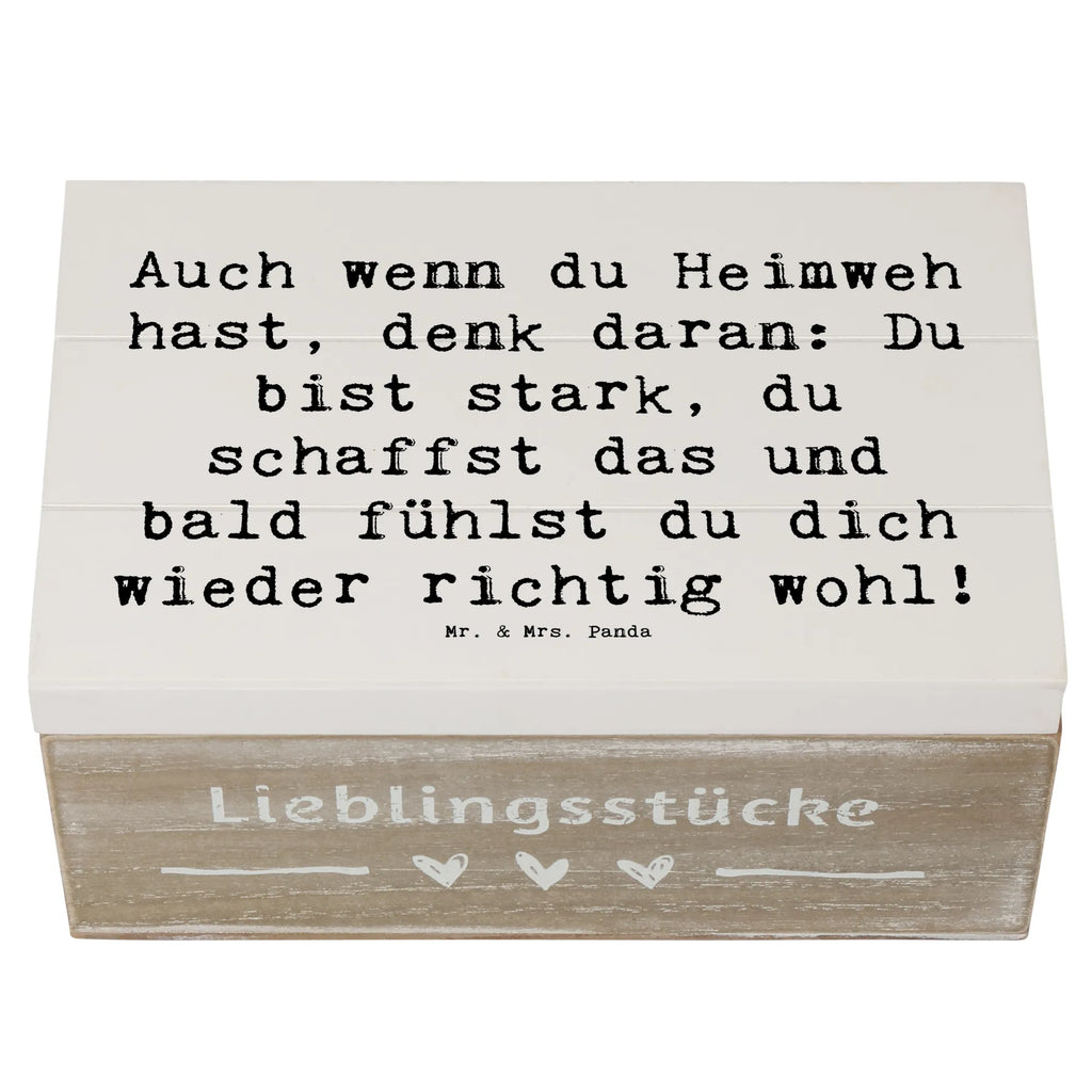 Holzkiste Spruch Heimweh überwinden Dekokiste, Geschenkbox, Aufbewahrungsbox, Erinnerungskiste, Schatzkiste, Holzkiste, Geschenkdose, Schatulle, Erinnerungsbox, Kiste, Truhe, XXL, sprüche, zitate, spruch kollektion, inspiration, motivation, lebensweisheiten, geschenkideen, wanddeko, wohnaccessoires, sprüche sammlung, schöne sprüche, glück, liebe, freude, lächeln, alltag verschönern, nachhaltige geschenke, dekoration, kreativ, einzigartig, shopify, mr and mrs panda