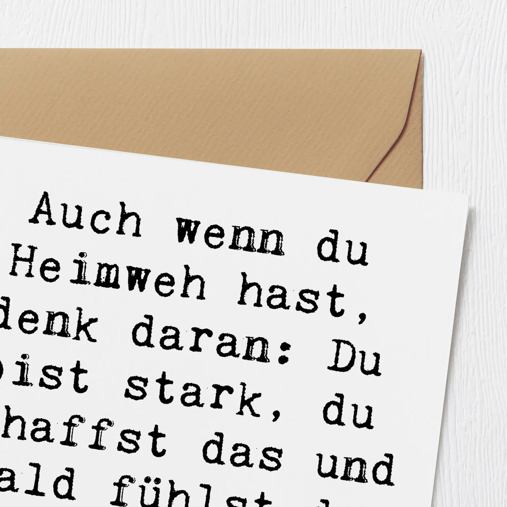 Deluxe Karte Spruch Heimweh überwinden Hochwertige Klappkarte, Klappkarte, Hochwertige Grußkarte, Karte, Hochzeitskarte, Grußkarte, Geburtstagskarte, Glückwunschkarte, Einladungskarte, sprüche, zitate, spruch kollektion, inspiration, motivation, lebensweisheiten, geschenkideen, wanddeko, wohnaccessoires, sprüche sammlung, schöne sprüche, glück, liebe, freude, lächeln, alltag verschönern, nachhaltige geschenke, dekoration, kreativ, einzigartig, shopify, mr and mrs panda