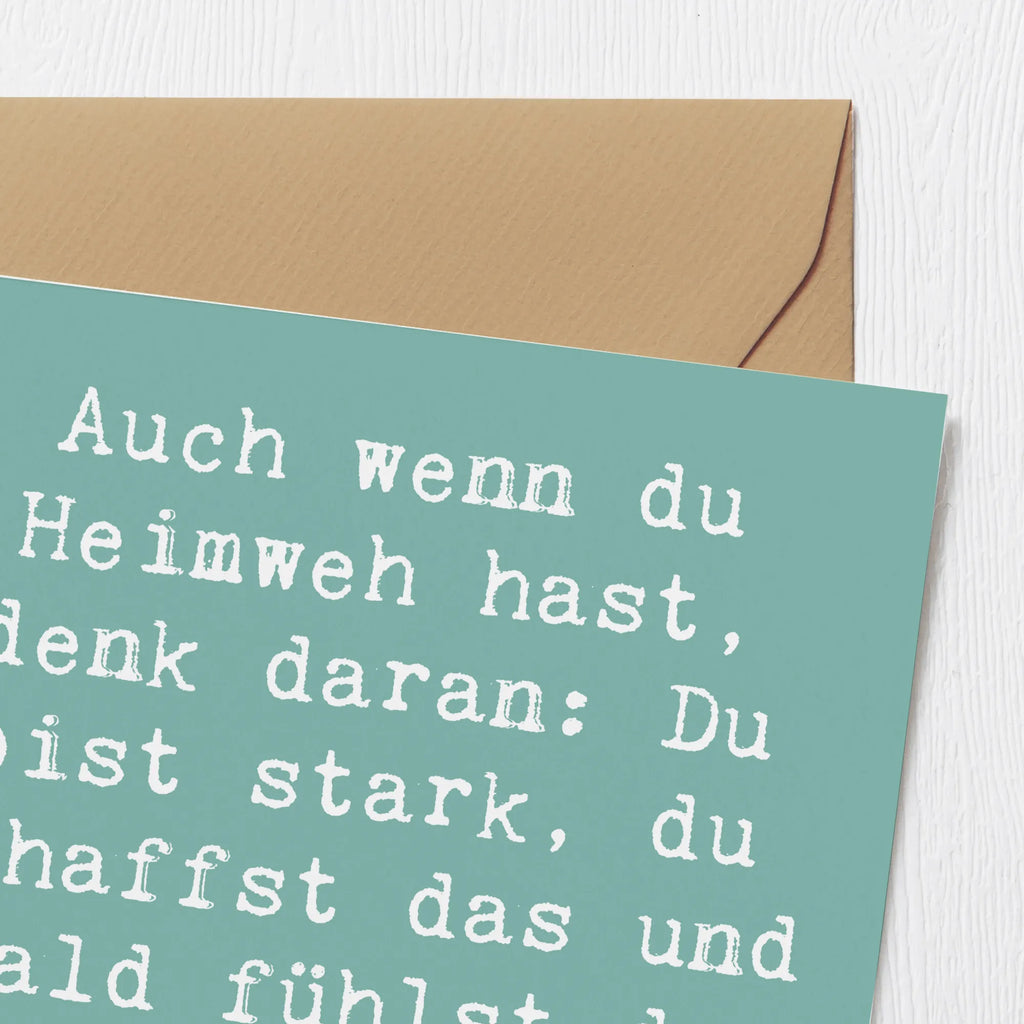 Deluxe Karte Spruch Heimweh überwinden Hochwertige Klappkarte, Klappkarte, Hochwertige Grußkarte, Karte, Hochzeitskarte, Grußkarte, Geburtstagskarte, Glückwunschkarte, Einladungskarte, sprüche, zitate, spruch kollektion, inspiration, motivation, lebensweisheiten, geschenkideen, wanddeko, wohnaccessoires, sprüche sammlung, schöne sprüche, glück, liebe, freude, lächeln, alltag verschönern, nachhaltige geschenke, dekoration, kreativ, einzigartig, shopify, mr and mrs panda
