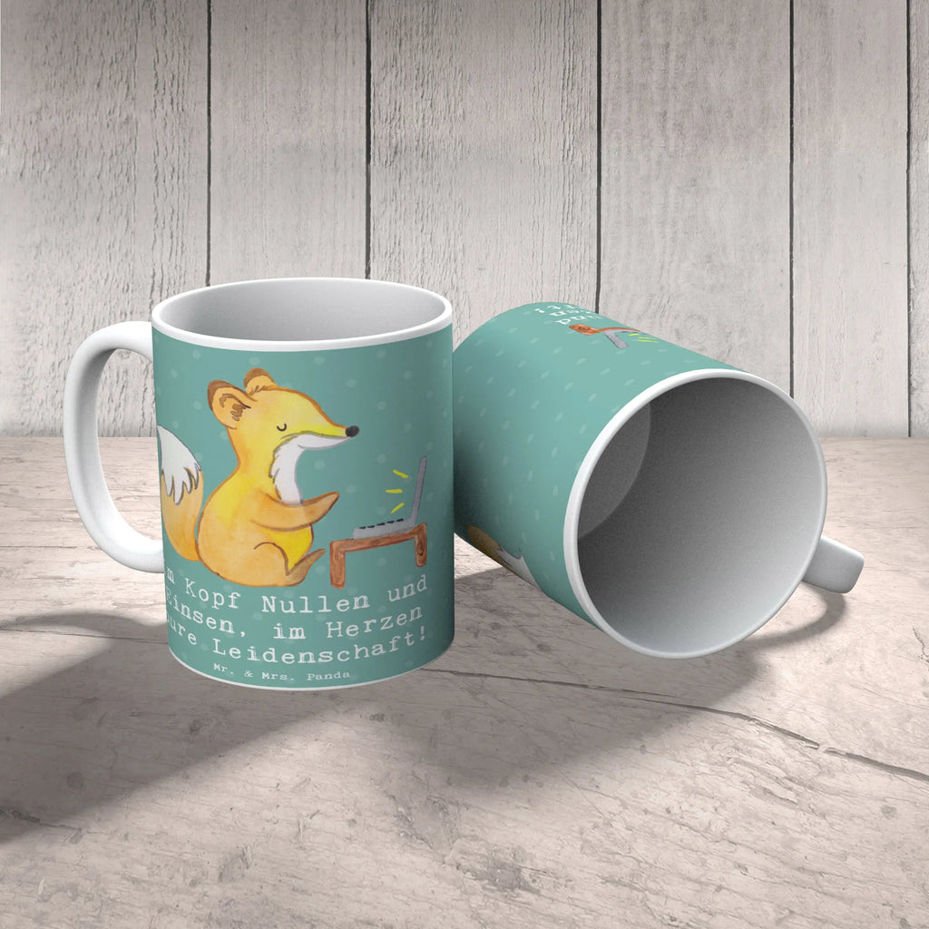 Mug Im Kopf Nullen und Einsen, im Herzen pure Leidenschaft! Bürotasse, Geschenktasse, Tasse mit Motiven, Keramiktasse, Teetasse, Tasse, Kaffeetasse, Tasse mit Zitaten, Porzellantasse, Beruf, Ausbildung, Jubiläum, Abschied, Rente, Kollege, Kollegin, Geschenk, Schenken, Arbeitskollege, Mitarbeiter, Firma, Danke, Dankeschön