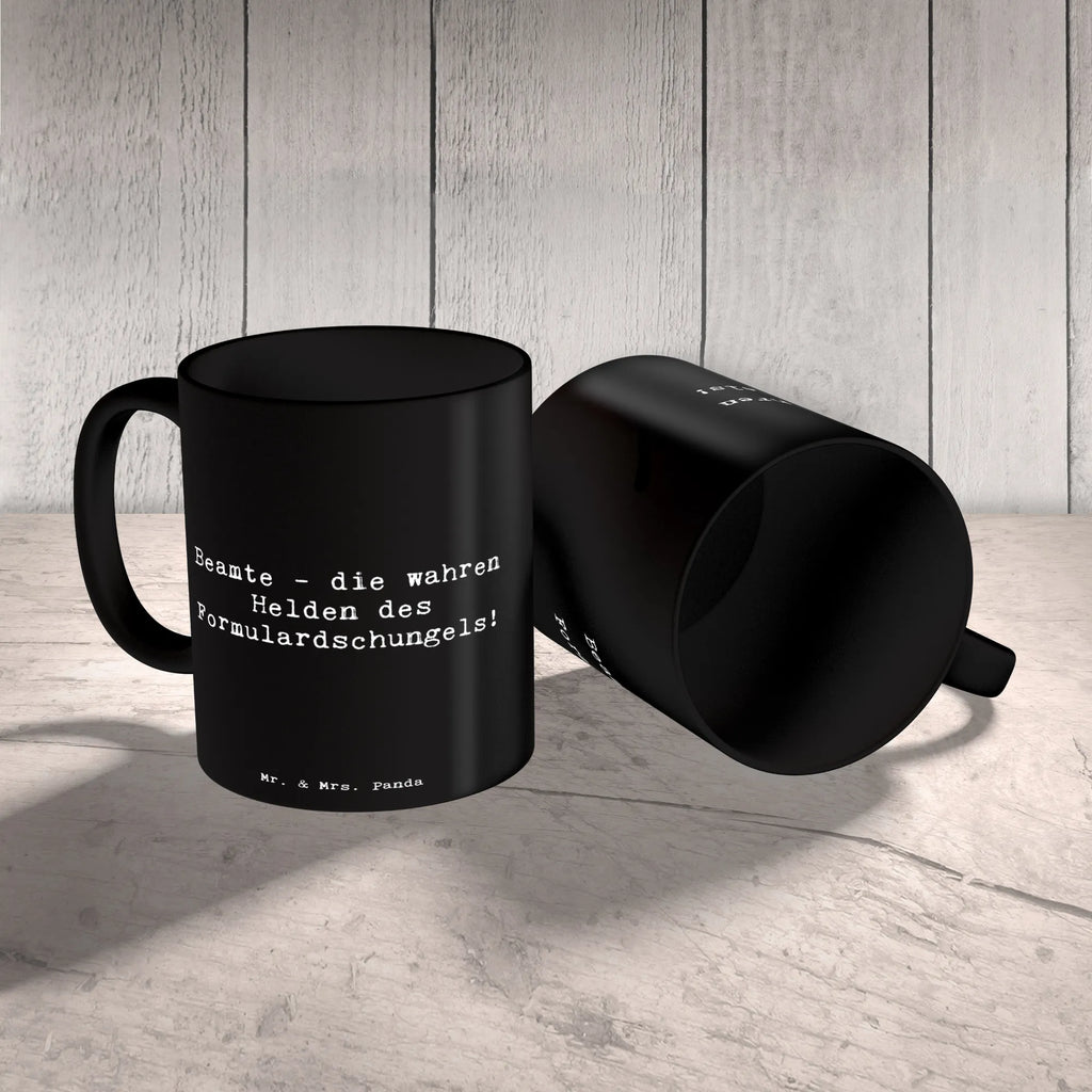 Tasse Spruch Beamtin Heldin Porzellantasse, Tasse mit Zitaten, Geschenktasse, Keramiktasse, Teetasse, Bürotasse, Tasse mit Motiven, Kaffeetasse, Tasse, Beruf, Ausbildung, Jubiläum, Abschied, Rente, Kollege, Kollegin, Geschenk, Schenken, Arbeitskollege, Mitarbeiter, Firma, Danke, Dankeschön