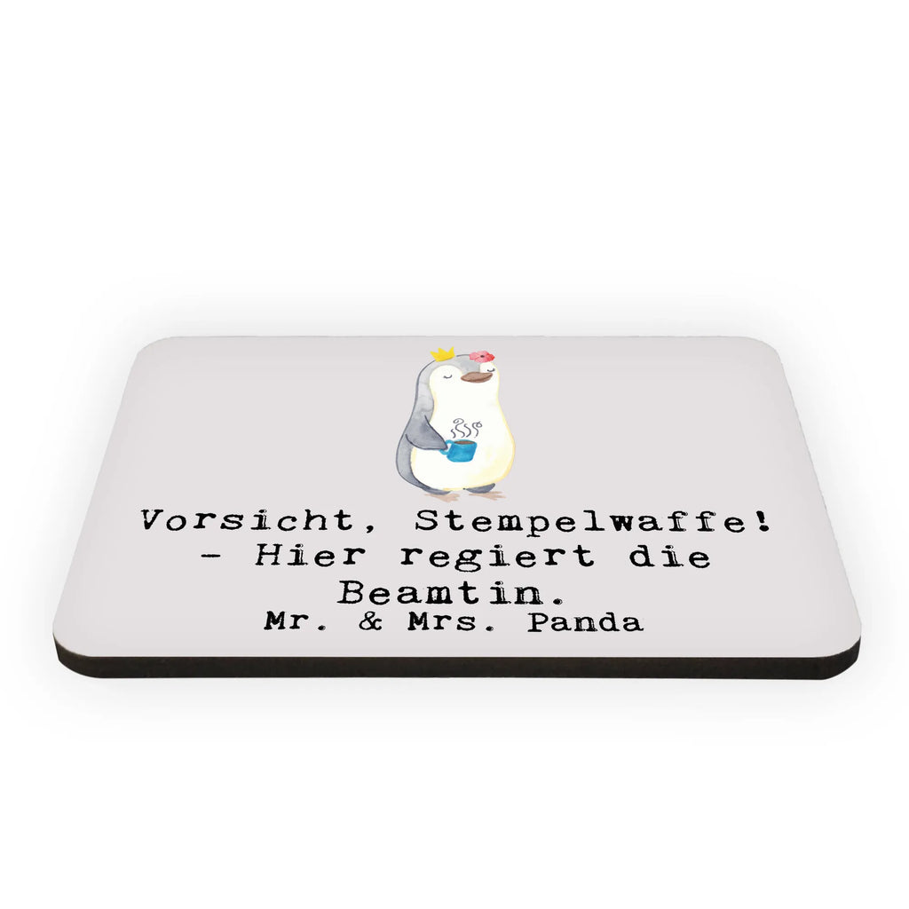 Magnet Vorsicht, Stempelwaffe! - Hier regiert die Beamtin. Kühlschrank Dekoration, Dekomagnet, Motivmagnete, Kühlschrankmagnet, Souvenir Magnet, Pinnwandmagnet, Notiz Magnet, Whiteboard Magnet, Beruf, Ausbildung, Jubiläum, Abschied, Rente, Kollege, Kollegin, Geschenk, Schenken, Arbeitskollege, Mitarbeiter, Firma, Danke, Dankeschön