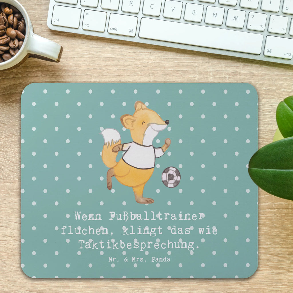 Mouse mat Wenn Fußballtrainer fluchen, klingt das wie Taktikbesprechung. Mousepad, Designer Mauspad, Mauspad Büro, Computer zubehör, PC Zubehör, Mausunterlage, Mauspad, Büroausstattung, Arbeitszimmer, Einzigartiges Mauspad, Beruf, Ausbildung, Jubiläum, Abschied, Rente, Kollege, Kollegin, Geschenk, Schenken, Arbeitskollege, Mitarbeiter, Firma, Danke, Dankeschön