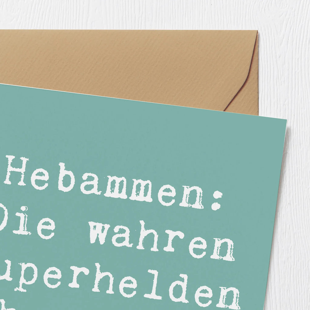 Deluxe Card Saying Hebammen: Die wahren Superhelden ohne Cape! Hochzeitskarte, Hochwertige Grußkarte, Klappkarte, Karte, Hochwertige Klappkarte, Grußkarte, Einladungskarte, Glückwunschkarte, Geburtstagskarte, Beruf, Ausbildung, Jubiläum, Abschied, Rente, Kollege, Kollegin, Geschenk, Schenken, Arbeitskollege, Mitarbeiter, Firma, Danke, Dankeschön