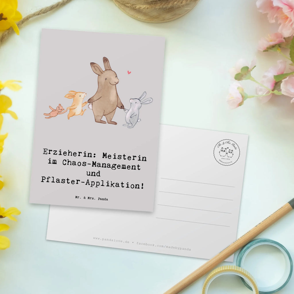 Postkarte Erzieherin Chaos-Management Geschenkkarte, Karte, Einladungskarte, Ansichtskarten, Grußkarte, Postkarte, Einladungskarten Geburtstag, Dankeskarte, Einladung Geburtstag, Geburtstagskarte, Einladung, Ansichtskarte, Beruf, Ausbildung, Jubiläum, Abschied, Rente, Kollege, Kollegin, Geschenk, Schenken, Arbeitskollege, Mitarbeiter, Firma, Danke, Dankeschön