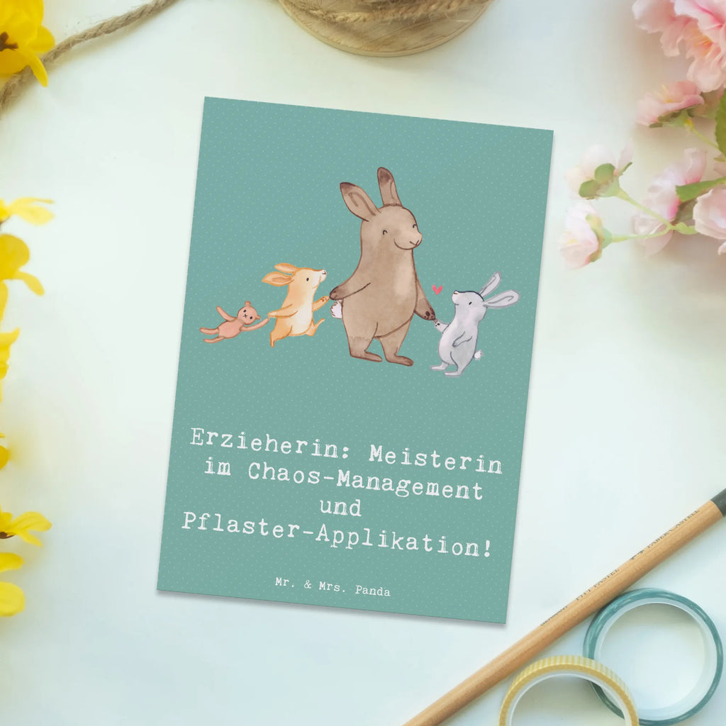 Postkarte Erzieherin Chaos-Management Geschenkkarte, Karte, Einladungskarte, Ansichtskarten, Grußkarte, Postkarte, Einladungskarten Geburtstag, Dankeskarte, Einladung Geburtstag, Geburtstagskarte, Einladung, Ansichtskarte, Beruf, Ausbildung, Jubiläum, Abschied, Rente, Kollege, Kollegin, Geschenk, Schenken, Arbeitskollege, Mitarbeiter, Firma, Danke, Dankeschön