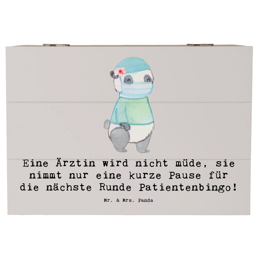 Holzkiste Ärztin Pause holzkästchen, Schatulle, Holz Aufbewahrungsbox, Holzboxen, kiste holz, Box aus Holz, aufbewahrungskiste mit deckel, holztruhen, Holzbox mit Deckel, aufbewahrungskisten, holzschachtel, Aufbewahrungsbox, Aufbewahrungsbox aus Holz, Aufbewahrungsbox Holz, aufbewahrungsboxen, Holzkisten, Aufbewahrungskiste, box holz, aufbewahrungstruhe, Holzkiste mit Deckel, Holzbox, holzschatulle, Holzkiste, truhe holz, Holztruhe, Kollegin, Kollege, Rente, Abschied, Ausbildung, Beruf, Danke, Dankeschön, Jubiläum, Schenken, Geschenk, Firma, Mitarbeiter, Arbeitskollege