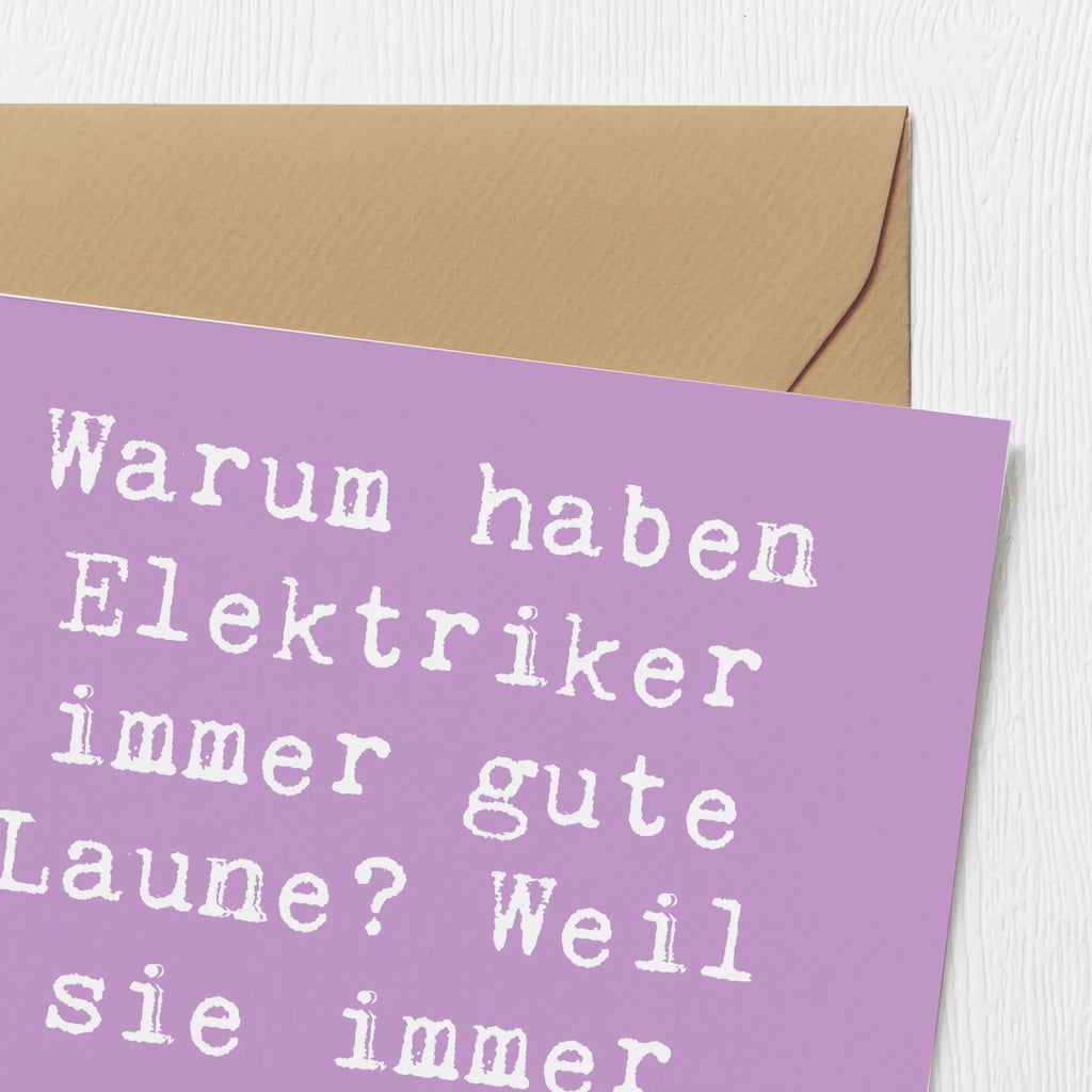 Deluxe Card Saying Warum haben Elektriker immer gute Laune? Weil sie immer positiv geladen sind! Karte, Hochzeitskarte, Hochwertige Grußkarte, Glückwunschkarte, Hochwertige Klappkarte, Einladungskarte, Grußkarte, Geburtstagskarte, Klappkarte, Beruf, Ausbildung, Jubiläum, Abschied, Rente, Kollege, Kollegin, Geschenk, Schenken, Arbeitskollege, Mitarbeiter, Firma, Danke, Dankeschön