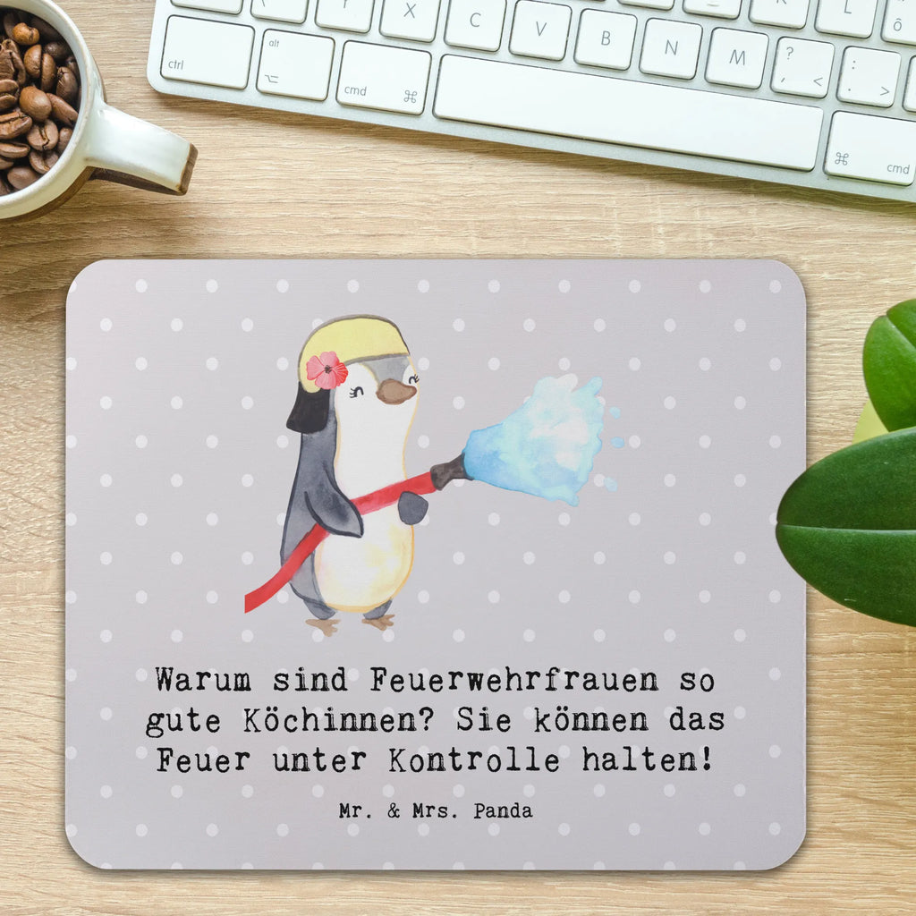 Mouse mat Warum sind Feuerwehrfrauen so gute Köchinnen? Sie können das Feuer unter Kontrolle halten! Mausunterlage, Designer Mauspad, Büroausstattung, PC Zubehör, Computer zubehör, Einzigartiges Mauspad, Mauspad Büro, Mauspad, Arbeitszimmer, Mousepad, Beruf, Ausbildung, Jubiläum, Abschied, Rente, Kollege, Kollegin, Geschenk, Schenken, Arbeitskollege, Mitarbeiter, Firma, Danke, Dankeschön