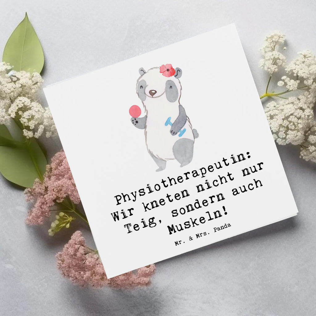 Deluxe Card Physiotherapeutin: Wir kneten nicht nur Teig, sondern auch Muskeln! Hochzeitskarte, Einladungskarte, Hochwertige Klappkarte, Hochwertige Grußkarte, Klappkarte, Geburtstagskarte, Grußkarte, Karte, Glückwunschkarte, Beruf, Ausbildung, Jubiläum, Abschied, Rente, Kollege, Kollegin, Geschenk, Schenken, Arbeitskollege, Mitarbeiter, Firma, Danke, Dankeschön