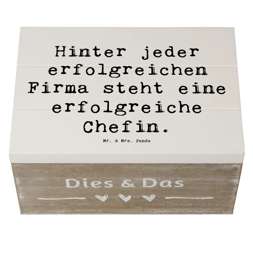 Holzkiste Spruch Hinter jeder erfolgreichen Firma steht eine erfolgreiche Chefin. Dekokiste, Holzkiste, Schatulle, Erinnerungsbox, XXL, Kiste, Geschenkbox, Truhe, Schatzkiste, Erinnerungskiste, Aufbewahrungsbox, Geschenkdose, Beruf, Ausbildung, Jubiläum, Abschied, Rente, Kollege, Kollegin, Geschenk, Schenken, Arbeitskollege, Mitarbeiter, Firma, Danke, Dankeschön
