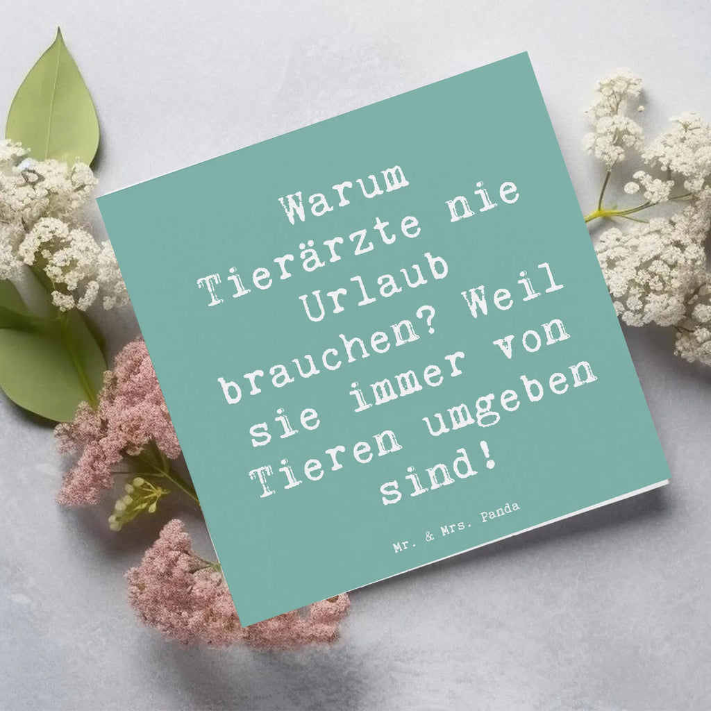 Deluxe Card Saying Warum Tierärzte nie Urlaub brauchen? Weil sie immer von Tieren umgeben sind! Hochzeitskarte, Glückwunschkarte, Klappkarte, Grußkarte, Geburtstagskarte, Hochwertige Grußkarte, Einladungskarte, Karte, Hochwertige Klappkarte, Beruf, Ausbildung, Jubiläum, Abschied, Rente, Kollege, Kollegin, Geschenk, Schenken, Arbeitskollege, Mitarbeiter, Firma, Danke, Dankeschön