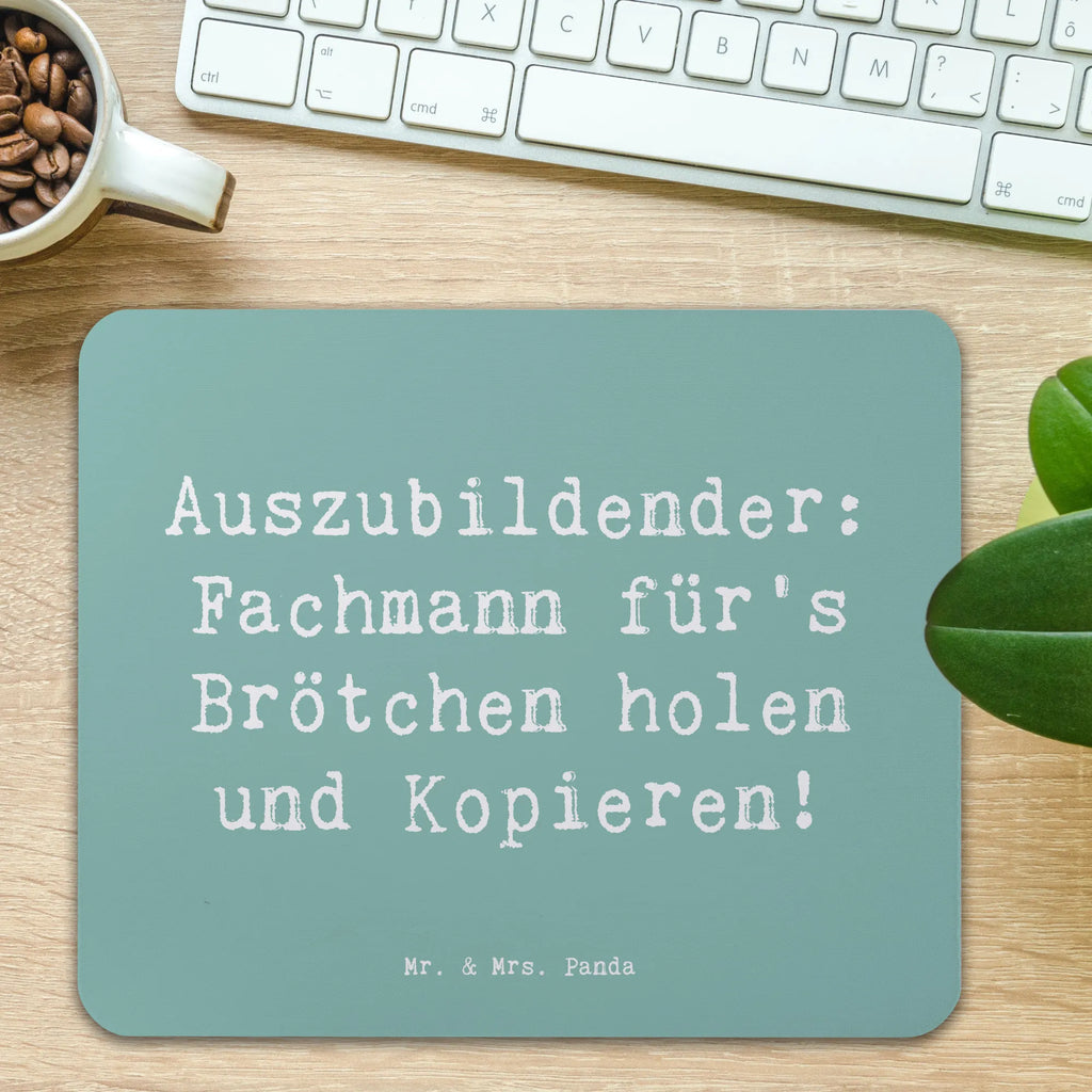 Mauspad Spruch Auszubildender Profi Mausunterlage, Arbeitszimmer, Einzigartiges Mauspad, Computer zubehör, Büroausstattung, PC Zubehör, Mauspad Büro, Designer Mauspad, Mauspad, Mousepad, Beruf, Ausbildung, Jubiläum, Abschied, Rente, Kollege, Kollegin, Geschenk, Schenken, Arbeitskollege, Mitarbeiter, Firma, Danke, Dankeschön