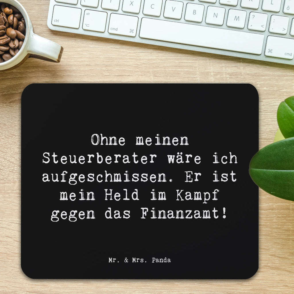 Mauspad Spruch Steuerberater Held Mausunterlage, Mauspad, Einzigartiges Mauspad, Mauspad Büro, Büroausstattung, PC Zubehör, Designer Mauspad, Arbeitszimmer, Computer zubehör, Mousepad, Beruf, Ausbildung, Jubiläum, Abschied, Rente, Kollege, Kollegin, Geschenk, Schenken, Arbeitskollege, Mitarbeiter, Firma, Danke, Dankeschön