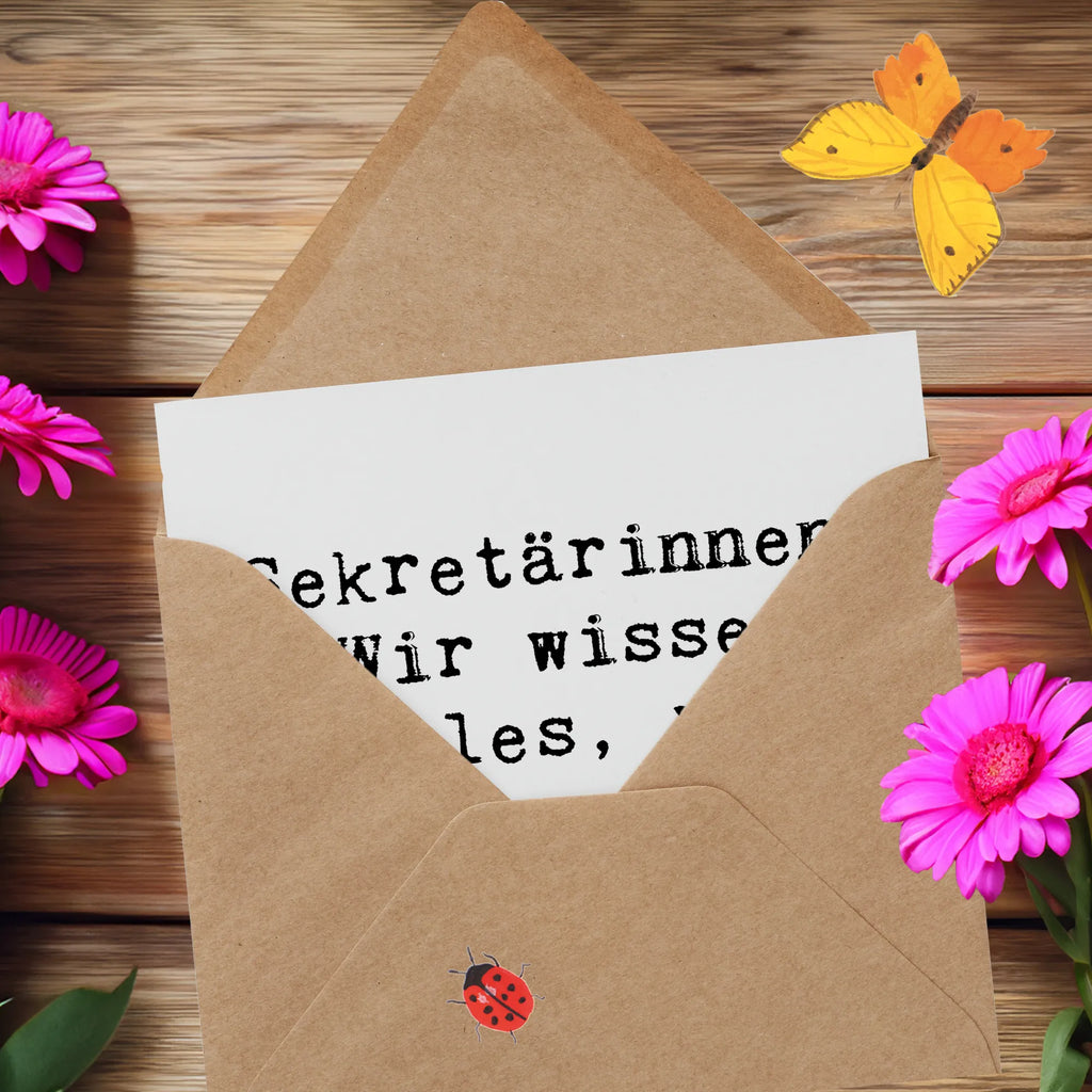 Deluxe Card Saying Sekretärinnen: Wir wissen alles, wir sagen es nur nicht. Hochzeitskarte, Glückwunschkarte, Einladungskarte, Klappkarte, Hochwertige Klappkarte, Karte, Hochwertige Grußkarte, Grußkarte, Geburtstagskarte, Beruf, Ausbildung, Jubiläum, Abschied, Rente, Kollege, Kollegin, Geschenk, Schenken, Arbeitskollege, Mitarbeiter, Firma, Danke, Dankeschön