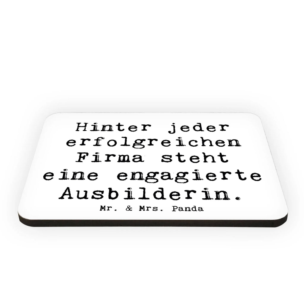Magnet Saying Hinter jeder erfolgreichen Firma steht eine engagierte Ausbilderin. Kühlschrankmagnet, Motivmagnete, Dekomagnet, Notiz Magnet, Souvenir Magnet, Kühlschrank Dekoration, Whiteboard Magnet, Pinnwandmagnet, Beruf, Ausbildung, Jubiläum, Abschied, Rente, Kollege, Kollegin, Geschenk, Schenken, Arbeitskollege, Mitarbeiter, Firma, Danke, Dankeschön