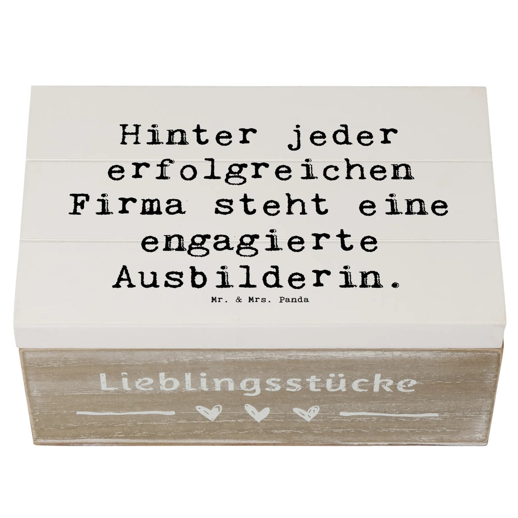 Wooden chest Saying Hinter jeder erfolgreichen Firma steht eine engagierte Ausbilderin. Truhe, Dekokiste, Erinnerungsbox, Erinnerungskiste, XXL, Aufbewahrungsbox, Geschenkbox, Holzkiste, Kiste, Schatzkiste, Geschenkdose, Schatulle, Beruf, Ausbildung, Jubiläum, Abschied, Rente, Kollege, Kollegin, Geschenk, Schenken, Arbeitskollege, Mitarbeiter, Firma, Danke, Dankeschön