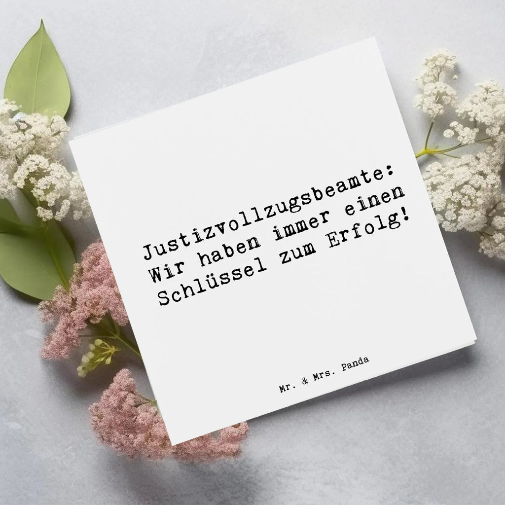 Deluxe Karte Spruch Justizvollzugsbeamte: Wir haben immer einen Schlüssel zum Erfolg! Glückwunschkarte, Einladungskarte, Hochwertige Klappkarte, Grußkarte, Hochzeitskarte, Hochwertige Grußkarte, Klappkarte, Karte, Geburtstagskarte, Beruf, Ausbildung, Jubiläum, Abschied, Rente, Kollege, Kollegin, Geschenk, Schenken, Arbeitskollege, Mitarbeiter, Firma, Danke, Dankeschön