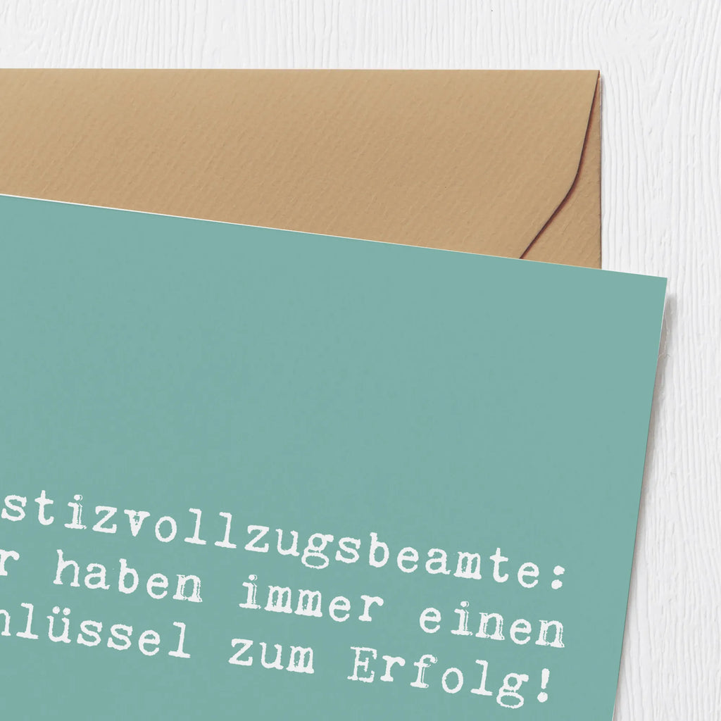 Deluxe Karte Spruch Justizvollzugsbeamte: Wir haben immer einen Schlüssel zum Erfolg! Glückwunschkarte, Einladungskarte, Hochwertige Klappkarte, Grußkarte, Hochzeitskarte, Hochwertige Grußkarte, Klappkarte, Karte, Geburtstagskarte, Beruf, Ausbildung, Jubiläum, Abschied, Rente, Kollege, Kollegin, Geschenk, Schenken, Arbeitskollege, Mitarbeiter, Firma, Danke, Dankeschön