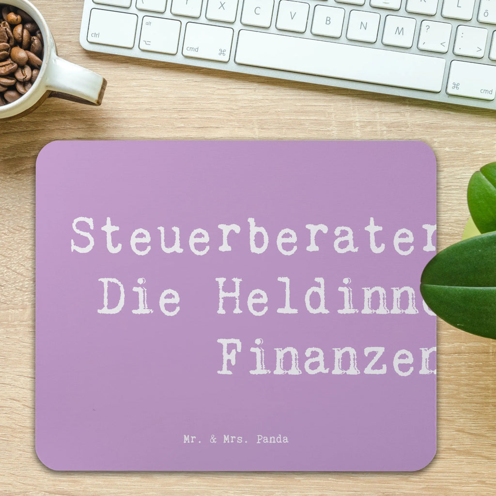 Mauspad Spruch Steuerberaterinnen: Die Heldinnen der Finanzen! Mousepad, Mauspad, Büroausstattung, Computer zubehör, Designer Mauspad, Mauspad Büro, Einzigartiges Mauspad, PC Zubehör, Arbeitszimmer, Mausunterlage, Beruf, Ausbildung, Jubiläum, Abschied, Rente, Kollege, Kollegin, Geschenk, Schenken, Arbeitskollege, Mitarbeiter, Firma, Danke, Dankeschön