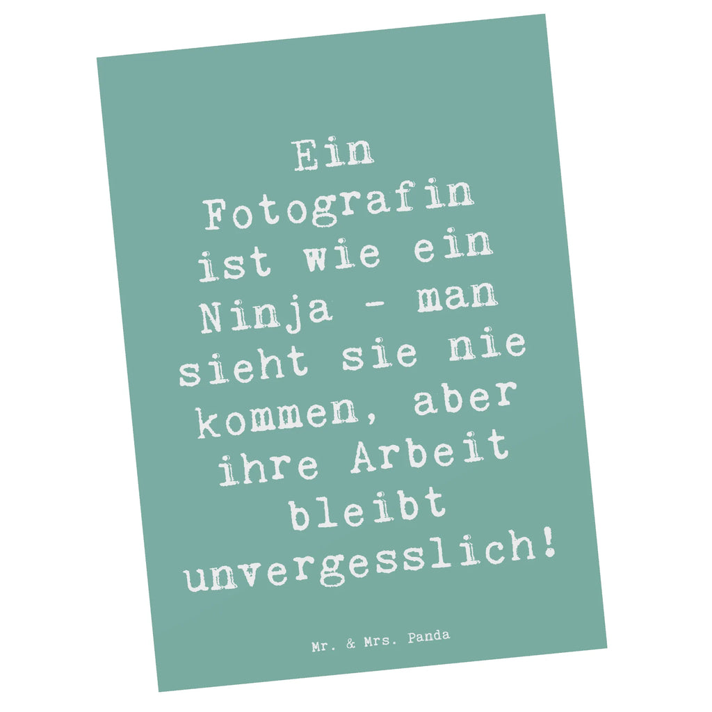 Postkarte Spruch Ein Fotografin ist wie ein Ninja - man sieht sie nie kommen, aber ihre Arbeit bleibt unvergesslich! Geburtstagskarte, Einladungskarte, Karte, Ansichtskarten, Geschenkkarte, Einladung Geburtstag, Ansichtskarte, Dankeskarte, Postkarte, Einladungskarten Geburtstag, Grußkarte, Einladung, Beruf, Ausbildung, Jubiläum, Abschied, Rente, Kollege, Kollegin, Geschenk, Schenken, Arbeitskollege, Mitarbeiter, Firma, Danke, Dankeschön