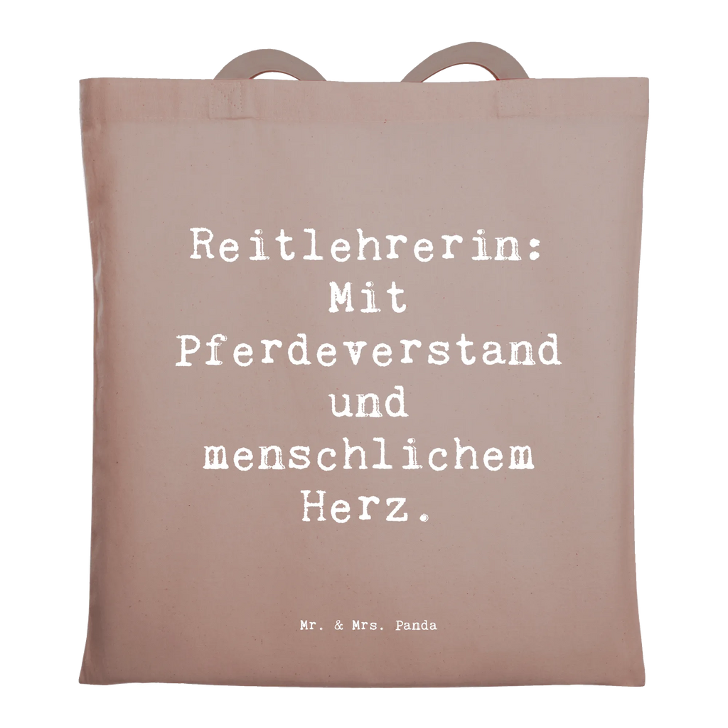 Tragetasche Spruch Reitlehrerin: Mit Pferdeverstand und menschlichem Herz. Strandtasche, Beutel, Tragetasche, Einkaufstasche, Jutebeutel, Einkaufstüte, Schultertasche, Laptoptasche, Stofftasche, Shopper, Badetasche, Stoffbeutel, Jutetasche, Tasche, Beuteltasche, Umhängetasche, Beruf, Ausbildung, Jubiläum, Abschied, Rente, Kollege, Kollegin, Geschenk, Schenken, Arbeitskollege, Mitarbeiter, Firma, Danke, Dankeschön