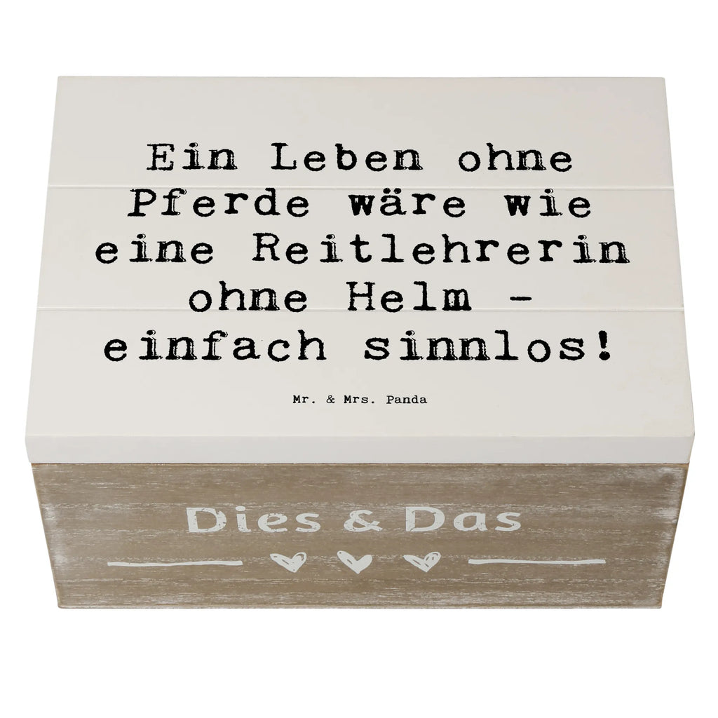 Holzkiste Spruch Ein Leben ohne Pferde wäre wie eine Reitlehrerin ohne Helm - einfach sinnlos! Geschenkbox, Dekokiste, Aufbewahrungsbox, Erinnerungsbox, Erinnerungskiste, Truhe, Geschenkdose, Kiste, Holzkiste, Schatulle, XXL, Schatzkiste, Beruf, Ausbildung, Jubiläum, Abschied, Rente, Kollege, Kollegin, Geschenk, Schenken, Arbeitskollege, Mitarbeiter, Firma, Danke, Dankeschön