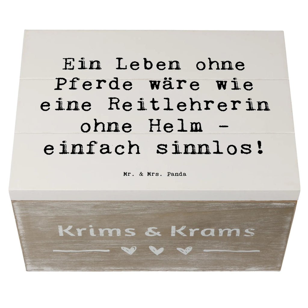 Holzkiste Spruch Ein Leben ohne Pferde wäre wie eine Reitlehrerin ohne Helm - einfach sinnlos! Geschenkbox, Dekokiste, Aufbewahrungsbox, Erinnerungsbox, Erinnerungskiste, Truhe, Geschenkdose, Kiste, Holzkiste, Schatulle, XXL, Schatzkiste, Beruf, Ausbildung, Jubiläum, Abschied, Rente, Kollege, Kollegin, Geschenk, Schenken, Arbeitskollege, Mitarbeiter, Firma, Danke, Dankeschön