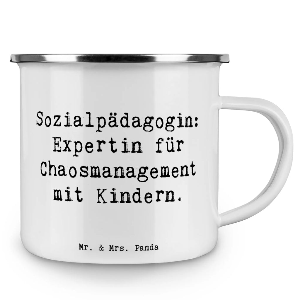 Camping Emaille Tasse Spruch Sozialpädagogin: Expertin für Chaosmanagement mit Kindern. Blechtasse Outdoor, Camping Tassen Emaille, Emaille Campingbecher, Metall Tasse, Emaille Tasse Camping, Outdoor Tasse, Emailletasse, Emaille Becher Camping, Edelstahl Trinkbecher, Campingbecher, Camping Tassen, Emaille Tasse, Metalltasse, Blechtassen, Tasse Camping, Metalltasse für Camping, Camping Becher, Camping Becher Edelstahl, Trinkbecher, Emaille Trinkbecher, Camping Tasse Emaille, Blechtasse, Camping Tasse Metall, Outdoor Becher, Campingtassen, Kaffee Blechtasse, Emaille Becher, Campingtasse, Tasse Emaille, Emaille Tassen, Beruf, Ausbildung, Jubiläum, Abschied, Rente, Kollege, Kollegin, Geschenk, Schenken, Arbeitskollege, Mitarbeiter, Firma, Danke, Dankeschön