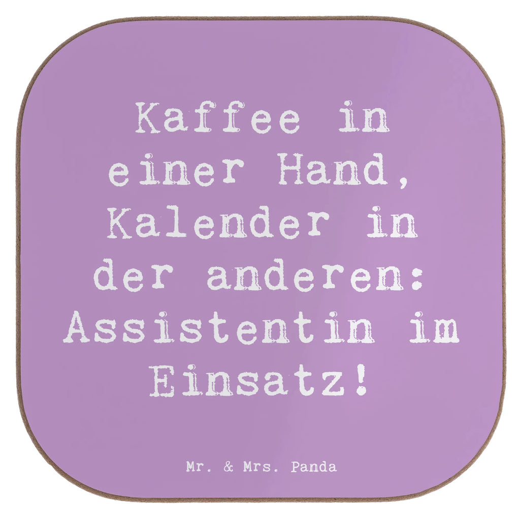 Untersetzer Spruch Kaffee in einer Hand, Kalender in der anderen: Assistentin im Einsatz! Untersetzer für Gläser, Korkuntersetzer, Tassen Untersetzer, Glasuntersetzer, Untersetzer aus Holz, Holzuntersetzer, Untersetzer Holz, Getränkeuntersetzer, Untersetzer Design, Bierdeckel, Untersetzer, Untersetzer Gläser, Beruf, Ausbildung, Jubiläum, Abschied, Rente, Kollege, Kollegin, Geschenk, Schenken, Arbeitskollege, Mitarbeiter, Firma, Danke, Dankeschön