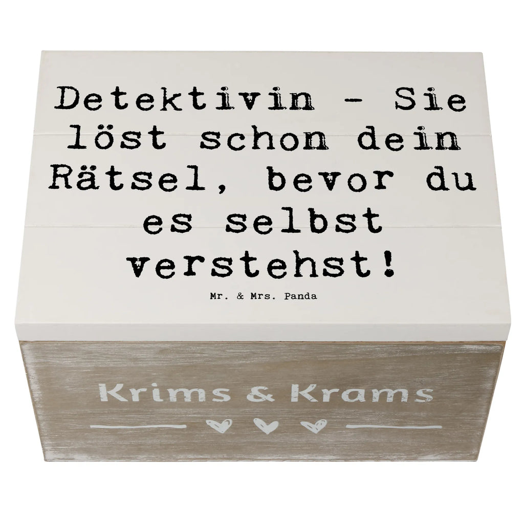 Holzkiste Spruch Detektivin - Sie löst schon dein Rätsel, bevor du es selbst verstehst! Aufbewahrungsbox, Kiste, Geschenkdose, Holzkiste, Erinnerungsbox, Schatulle, Schatzkiste, XXL, Truhe, Erinnerungskiste, Geschenkbox, Dekokiste, Beruf, Ausbildung, Jubiläum, Abschied, Rente, Kollege, Kollegin, Geschenk, Schenken, Arbeitskollege, Mitarbeiter, Firma, Danke, Dankeschön