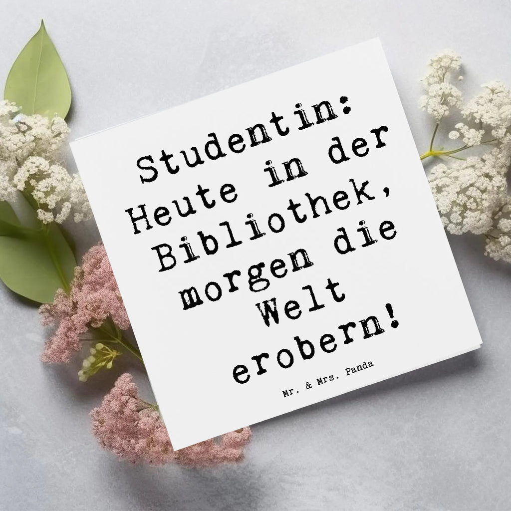 Deluxe Card Saying Studentin: Heute in der Bibliothek, morgen die Welt erobern! Grußkarte, Glückwunschkarte, Hochwertige Grußkarte, Hochwertige Klappkarte, Einladungskarte, Geburtstagskarte, Karte, Klappkarte, Hochzeitskarte, Beruf, Ausbildung, Jubiläum, Abschied, Rente, Kollege, Kollegin, Geschenk, Schenken, Arbeitskollege, Mitarbeiter, Firma, Danke, Dankeschön