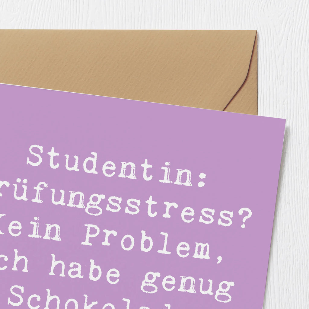 Deluxe Karte Spruch Studentin: Prüfungsstress? Kein Problem, ich habe genug Schokolade gehamstert! Hochwertige Klappkarte, Klappkarte, Hochwertige Grußkarte, Karte, Glückwunschkarte, Einladungskarte, Geburtstagskarte, Grußkarte, Hochzeitskarte, Beruf, Ausbildung, Jubiläum, Abschied, Rente, Kollege, Kollegin, Geschenk, Schenken, Arbeitskollege, Mitarbeiter, Firma, Danke, Dankeschön