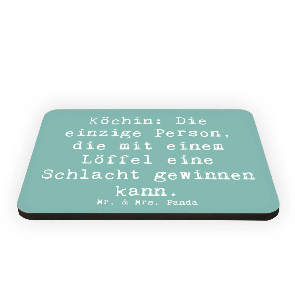 Magnet Saying Köchin: Die einzige Person, die mit einem Löffel eine Schlacht gewinnen kann. wandmagnet, büromagnet, whiteboardmagnet, Notizhalter, einkaufszettelmagnet, Fridge Magnet, spruchmagnet, Pinnwandmagnet, rechteckmagnet, tafelmagnet, zettelhalter, küchenmagnet, Kühlschrankmagnet, notizmagnet, holz whiteboardmagnet, holzmagnet, Dekomagnet, magnet, memomagnet, designmagnet, bildmagnet, haftmagnet, mdf magnet, holz kühlschrankmagnet, Geschenk, Schenken, Jubiläum, Danke, Dankeschön, Beruf, Ausbildung, Abschied, Rente, Kollege, Kollegin, Arbeitskollege, Mitarbeiter, Firma