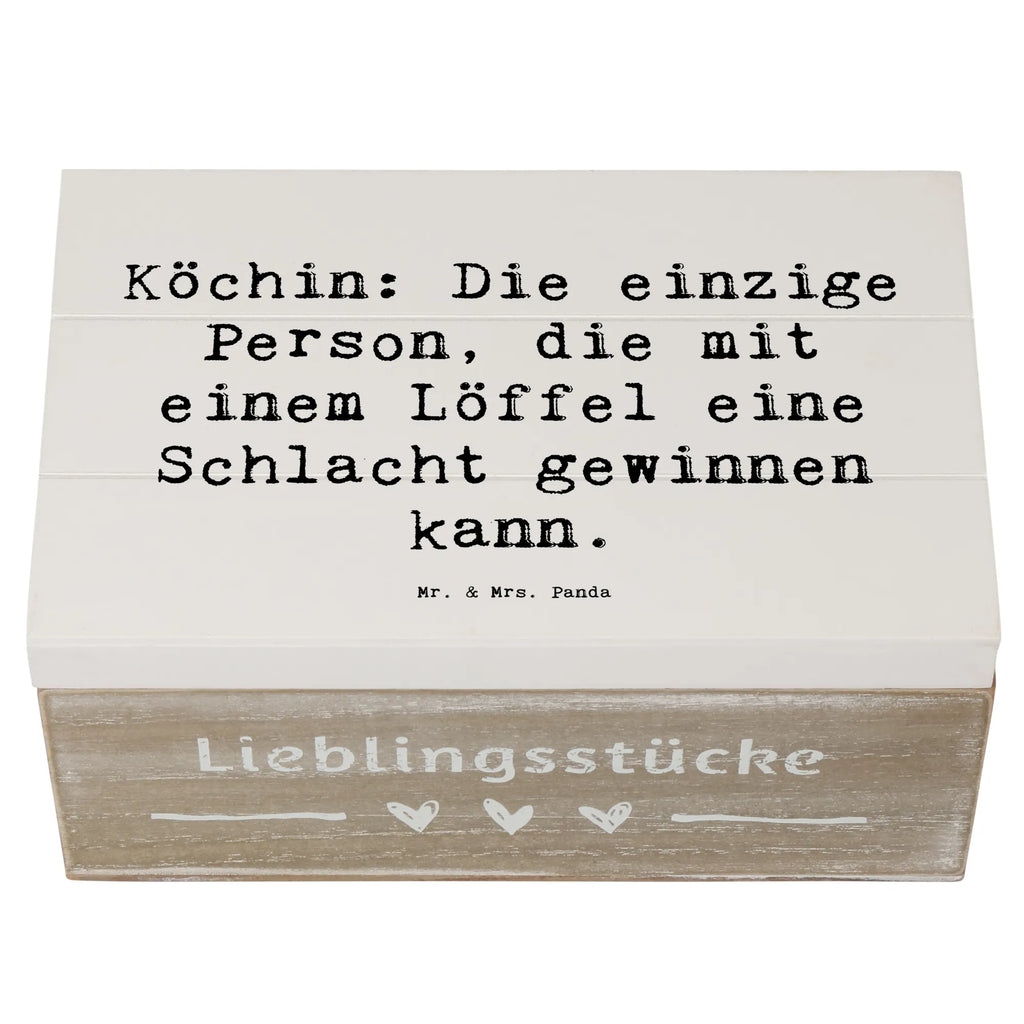Holzkiste Spruch Köchin: Die einzige Person, die mit einem Löffel eine Schlacht gewinnen kann. Geschenkdose, Truhe, Aufbewahrungsbox, Schatzkiste, Dekokiste, Geschenkbox, Erinnerungsbox, XXL, Erinnerungskiste, Holzkiste, Schatulle, Kiste, Beruf, Ausbildung, Jubiläum, Abschied, Rente, Kollege, Kollegin, Geschenk, Schenken, Arbeitskollege, Mitarbeiter, Firma, Danke, Dankeschön