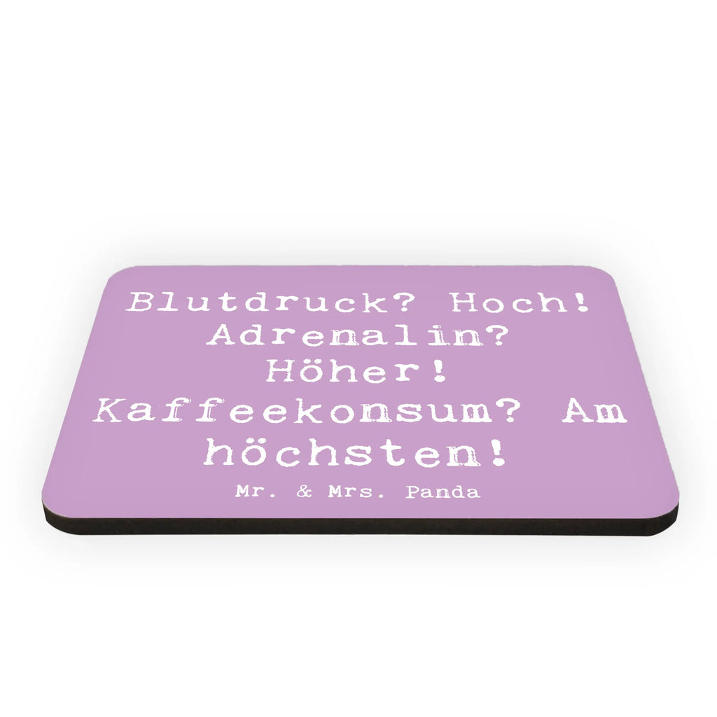 Magnet Saying Blutdruck? Hoch! Adrenalin? Höher! Kaffeekonsum? Am höchsten! Kühlschrankmagnet, Souvenir Magnet, Pinnwandmagnet, Dekomagnet, Motivmagnete, Whiteboard Magnet, Notiz Magnet, Kühlschrank Dekoration, Beruf, Ausbildung, Jubiläum, Abschied, Rente, Kollege, Kollegin, Geschenk, Schenken, Arbeitskollege, Mitarbeiter, Firma, Danke, Dankeschön