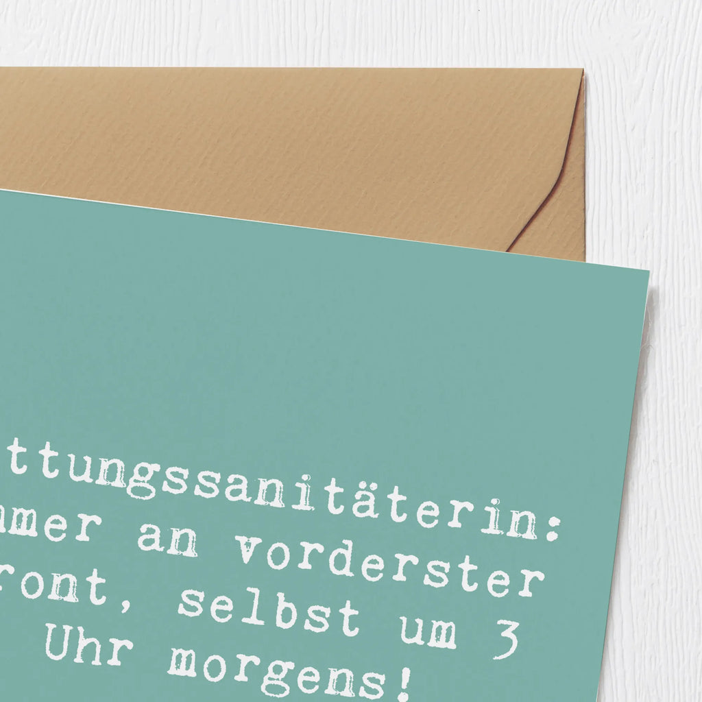 Deluxe Karte Spruch Rettungssanitäterin: Immer an vorderster Front, selbst um 3 Uhr morgens! Grußkarte, Hochzeitskarte, Karte, Klappkarte, Einladungskarte, Hochwertige Grußkarte, Geburtstagskarte, Hochwertige Klappkarte, Glückwunschkarte, Beruf, Ausbildung, Jubiläum, Abschied, Rente, Kollege, Kollegin, Geschenk, Schenken, Arbeitskollege, Mitarbeiter, Firma, Danke, Dankeschön