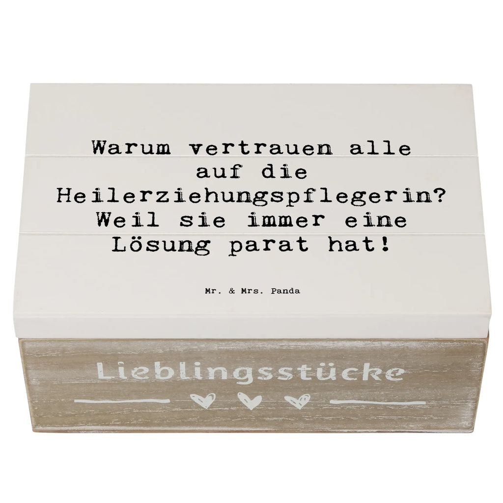 Holzkiste Spruch Heilerziehungspflegerin Lösungsexpertin Dekokiste, Aufbewahrungsbox, Schatzkiste, XXL, Geschenkdose, Erinnerungsbox, Schatulle, Kiste, Geschenkbox, Holzkiste, Erinnerungskiste, Truhe, Beruf, Ausbildung, Jubiläum, Abschied, Rente, Kollege, Kollegin, Geschenk, Schenken, Arbeitskollege, Mitarbeiter, Firma, Danke, Dankeschön