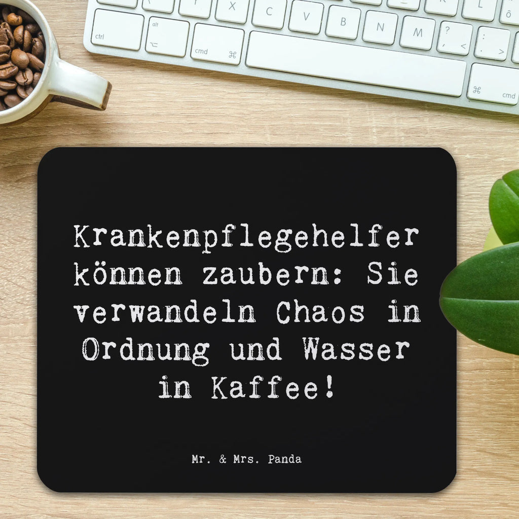 Mouse mat Saying Krankenpflegehelfer können zaubern: Sie verwandeln Chaos in Ordnung und Wasser in Kaffee! Computer zubehör, Einzigartiges Mauspad, Büroausstattung, Mauspad Büro, Mausunterlage, Arbeitszimmer, Mauspad, Mousepad, PC Zubehör, Designer Mauspad, Beruf, Ausbildung, Jubiläum, Abschied, Rente, Kollege, Kollegin, Geschenk, Schenken, Arbeitskollege, Mitarbeiter, Firma, Danke, Dankeschön