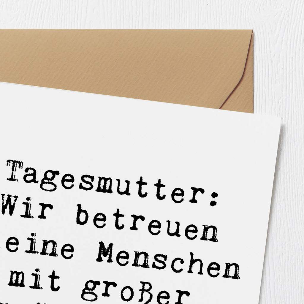 Deluxe Karte Spruch Tagesmutter Persönlichkeit Hochzeitskarte, Hochwertige Klappkarte, Karte, Einladungskarte, Grußkarte, Glückwunschkarte, Klappkarte, Geburtstagskarte, Hochwertige Grußkarte, Beruf, Ausbildung, Jubiläum, Abschied, Rente, Kollege, Kollegin, Geschenk, Schenken, Arbeitskollege, Mitarbeiter, Firma, Danke, Dankeschön