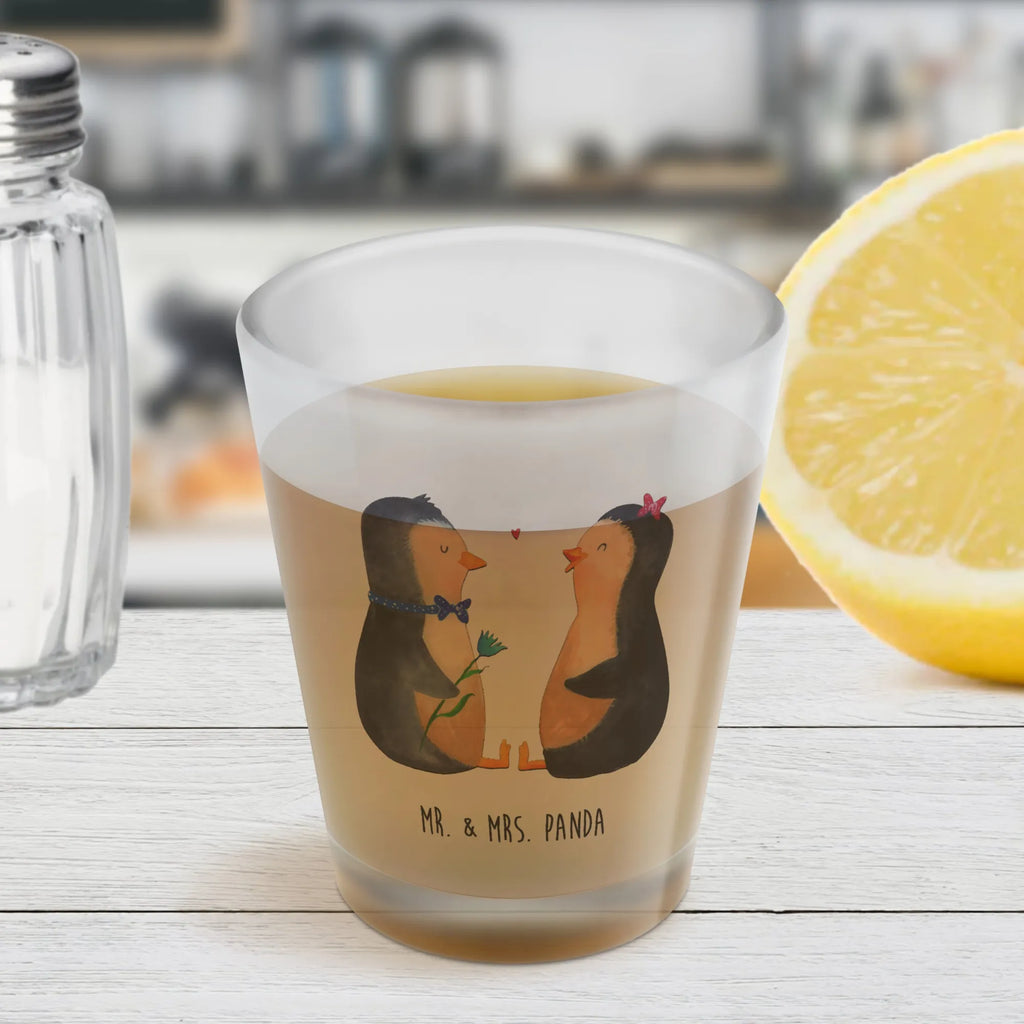 Schnapsglas Pinguin Pärchen Shotgläser, Shot Glas, Lustige Schnapsgläser, Likör Glas, Ausgefallene Schnapsgläser, Likör Gläser, Schnapsglas, Kurzen Glas, Schnapsgläser, Likörgläser, Likörglas, Stamperl, Shotglas, Kurze Gläser, Pinguin, Traumpaar, Liebesgeschenk, Pinguine, Hochzeitstag, Jahrestag, Hochzeit, Liebe, Liebespaar, Hochzeitsgeschenk, Verlobung, Liebesbeweis, große Liebe
