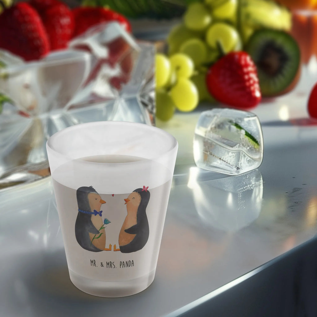 Schnapsglas Pinguin Pärchen Shotgläser, Shot Glas, Lustige Schnapsgläser, Likör Glas, Ausgefallene Schnapsgläser, Likör Gläser, Schnapsglas, Kurzen Glas, Schnapsgläser, Likörgläser, Likörglas, Stamperl, Shotglas, Kurze Gläser, Pinguin, Traumpaar, Liebesgeschenk, Pinguine, Hochzeitstag, Jahrestag, Hochzeit, Liebe, Liebespaar, Hochzeitsgeschenk, Verlobung, Liebesbeweis, große Liebe