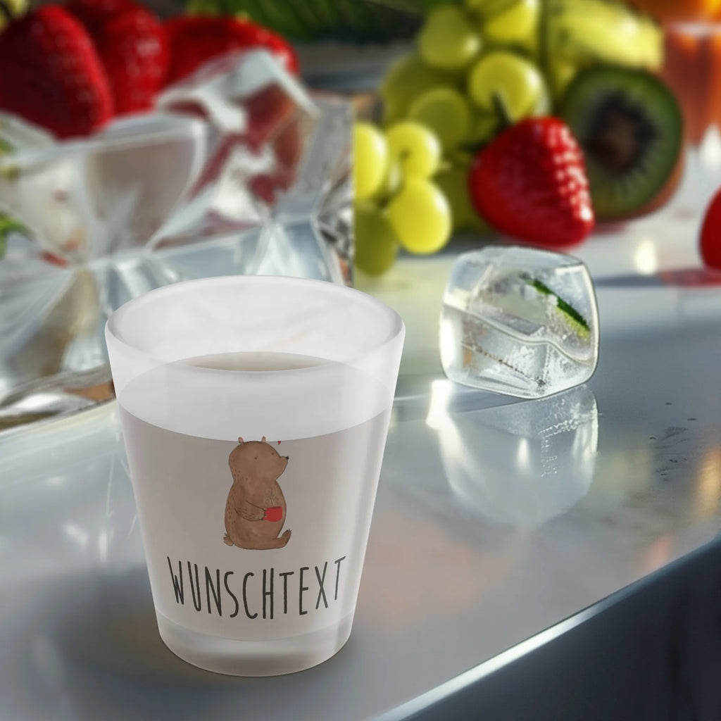 Personalisiertes Schnapsglas Bär Kaffee Schnapsgläser personalisiert, Shot Gläser personalisieren, Personalisiertes Schnapsglas, Schnapsglas personalisieren, Schnapsglas Geschenk, Schnapsglas mit Name, personalisierte Pinnchen, Schnapsglas Hochzeit, Schnapsglas mit Namen, personalisierte Schnapsgläser, Schnapsglas zum Umhängen mit Namen, Bär, Teddy, Teddybär, Kaffee, Welt retten, Welt erobern, Morgenroutine, guten Morgen, Coffee, Bären, Motivation