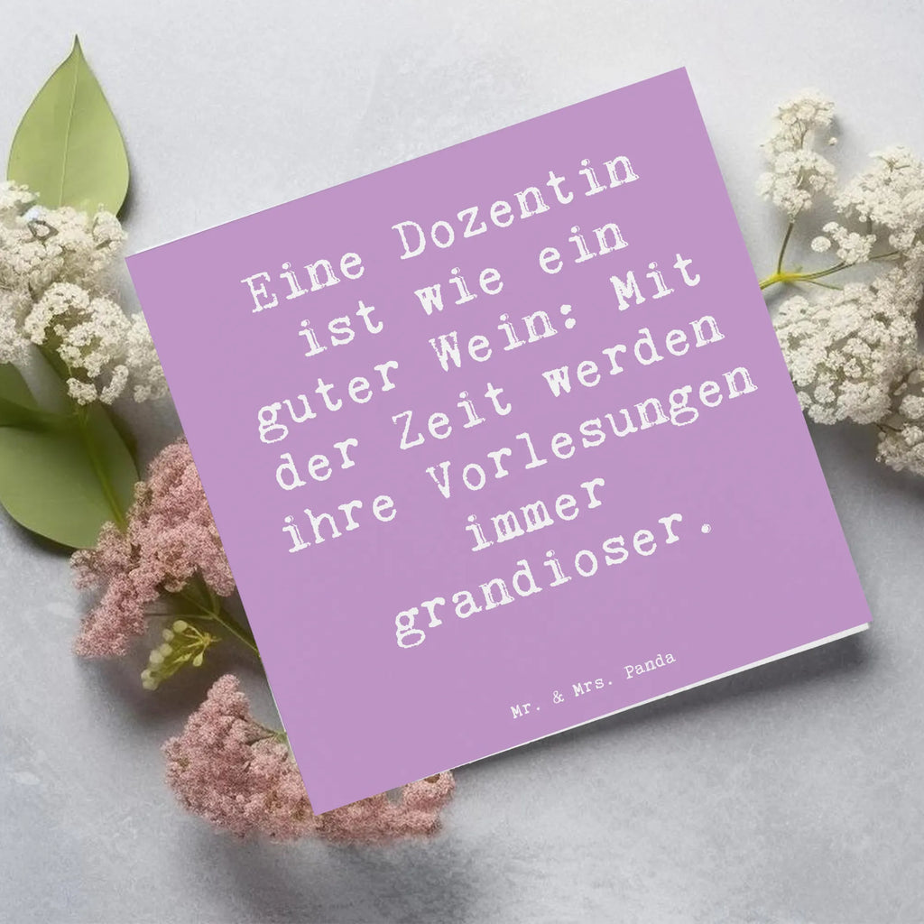 Deluxe Karte Spruch Eine Dozentin ist wie ein guter Wein: Mit der Zeit werden ihre Vorlesungen immer grandioser. Klappkarte, Geburtstagskarte, Hochzeitskarte, Hochwertige Grußkarte, Einladungskarte, Grußkarte, Glückwunschkarte, Karte, Hochwertige Klappkarte, Beruf, Ausbildung, Jubiläum, Abschied, Rente, Kollege, Kollegin, Geschenk, Schenken, Arbeitskollege, Mitarbeiter, Firma, Danke, Dankeschön