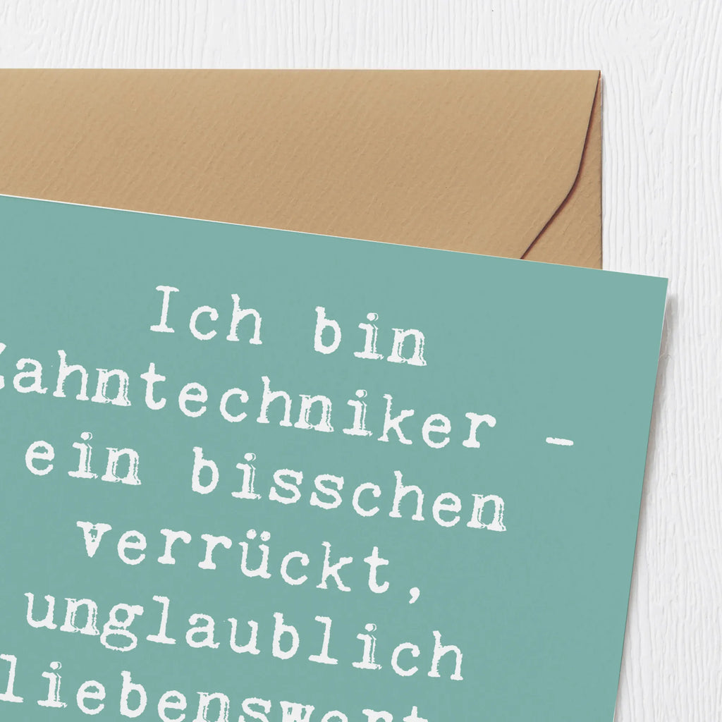 Deluxe Karte Spruch Ich bin Zahntechniker - ein bisschen verrückt, unglaublich liebenswert, aber immer zahngenau! Karte, Klappkarte, Glückwunschkarte, Einladungskarte, Geburtstagskarte, Hochwertige Klappkarte, Hochzeitskarte, Hochwertige Grußkarte, Grußkarte, Beruf, Ausbildung, Jubiläum, Abschied, Rente, Kollege, Kollegin, Geschenk, Schenken, Arbeitskollege, Mitarbeiter, Firma, Danke, Dankeschön