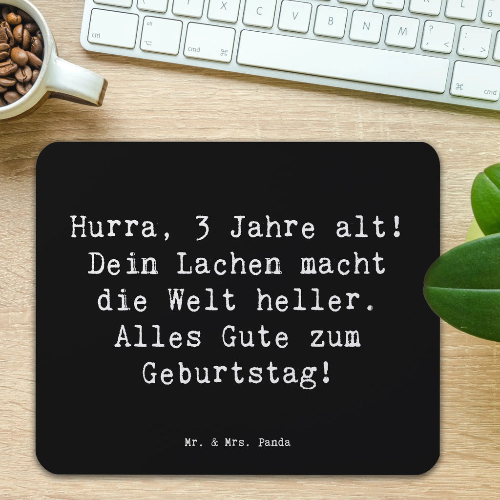 Mouse mat Saying Hurra, 3 Jahre alt! Dein Lachen macht die Welt heller. Alles Gute zum Geburtstag! Büroausstattung, Einzigartiges Mauspad, Mauspad Büro, Mauspad, Mousepad, Arbeitszimmer, Computer zubehör, Designer Mauspad, Mausunterlage, PC Zubehör, Geburtstag, Geburtstagsgeschenk, Geschenk